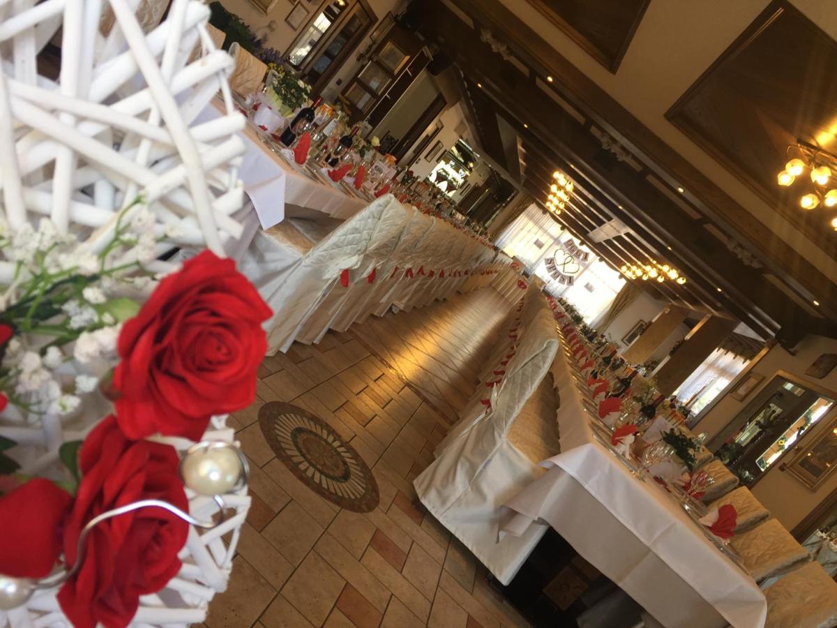 Hotel Ristorante Scoiattolo Sporminore Extérieur photo